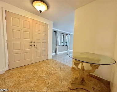 6113 Deer Run - Photo Thumbnail 5