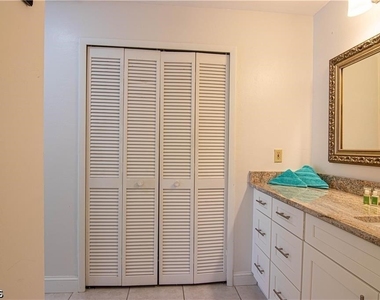 6113 Deer Run - Photo Thumbnail 24