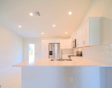 2007 Welby Lane - Photo Thumbnail 6