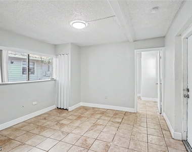 2214 Quality Life Center Way - Photo Thumbnail 3