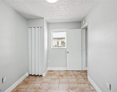 2214 Quality Life Center Way - Photo Thumbnail 6
