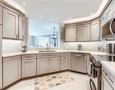 4183 Bay Beach Lane - Photo Thumbnail 9