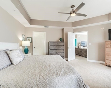 4183 Bay Beach Lane - Photo Thumbnail 18