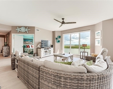 4183 Bay Beach Lane - Photo Thumbnail 7