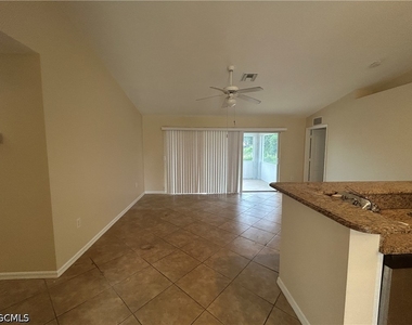 6012 Thrush Avenue - Photo Thumbnail 1