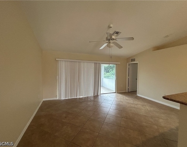 6012 Thrush Avenue - Photo Thumbnail 3