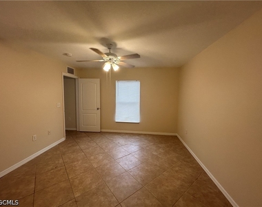 6012 Thrush Avenue - Photo Thumbnail 15