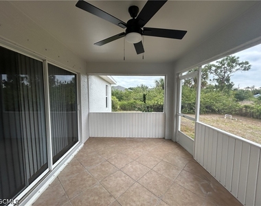 6012 Thrush Avenue - Photo Thumbnail 13