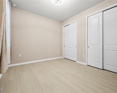 10288 Bonavie Cove Drive - Photo Thumbnail 11