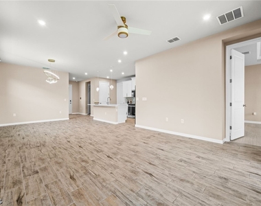 10288 Bonavie Cove Drive - Photo Thumbnail 5
