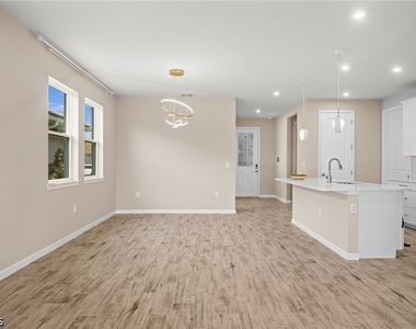 10288 Bonavie Cove Drive - Photo Thumbnail 6