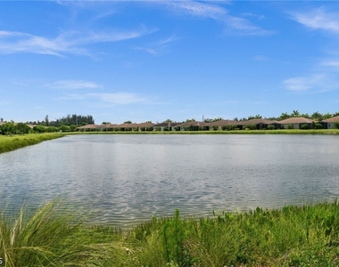 10288 Bonavie Cove Drive - Photo Thumbnail 28