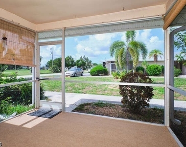 4104 Se 12th Place - Photo Thumbnail 5