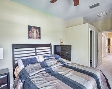 3230 Cottonwood Bend - Photo Thumbnail 21