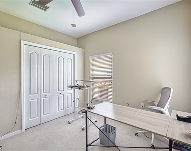 3230 Cottonwood Bend - Photo Thumbnail 25