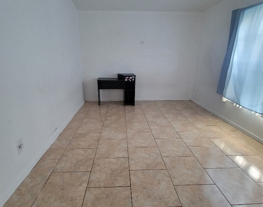 804 Bert Avenue N - Photo Thumbnail 16