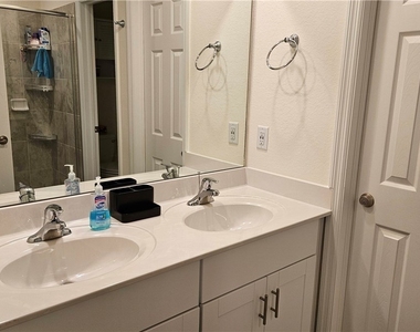 14031 Oviedo Place - Photo Thumbnail 15