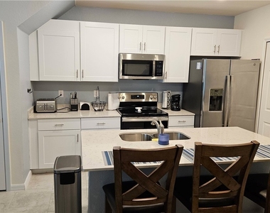 14031 Oviedo Place - Photo Thumbnail 7