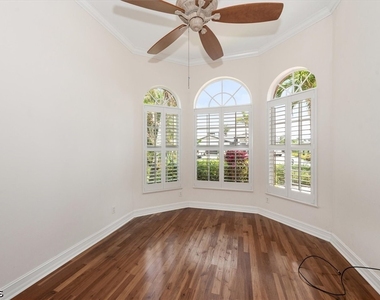 2024 Se 28th Terrace - Photo Thumbnail 12