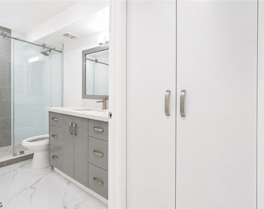 2504 Se 16th Place - Photo Thumbnail 25