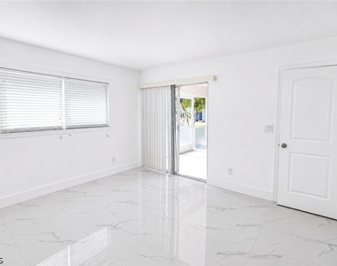 2504 Se 16th Place - Photo Thumbnail 15