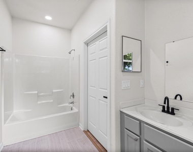 4415 Castor Street - Photo Thumbnail 9