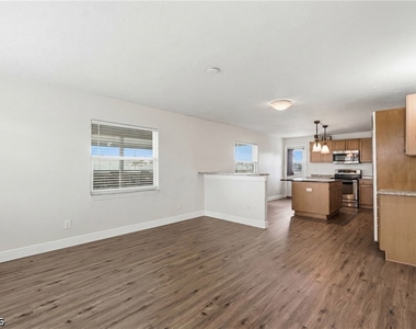 2342 Barden Street - Photo Thumbnail 8