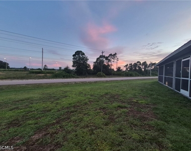 3001 51st Street Sw - Photo Thumbnail 5