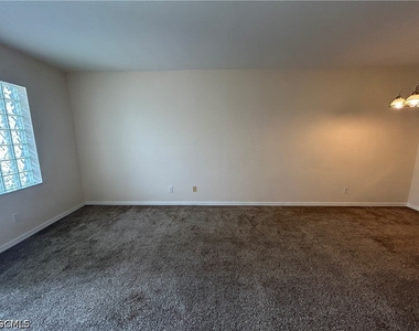 8313 Bernwood Cove Loop - Photo Thumbnail 2