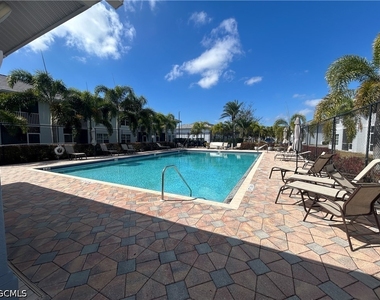 8313 Bernwood Cove Loop - Photo Thumbnail 12