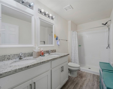 5013 Se Tradewinds Circle - Photo Thumbnail 6