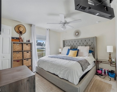 5013 Se Tradewinds Circle - Photo Thumbnail 5