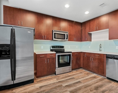 5925 Almeda Road - Photo Thumbnail 2