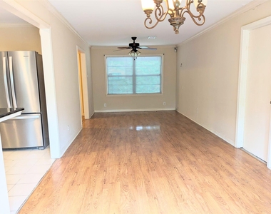 5559 Aspen Street - Photo Thumbnail 4