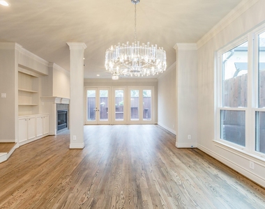 2504 Park Street - Photo Thumbnail 4