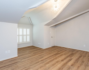 2504 Park Street - Photo Thumbnail 35