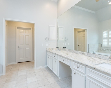 2504 Park Street - Photo Thumbnail 22