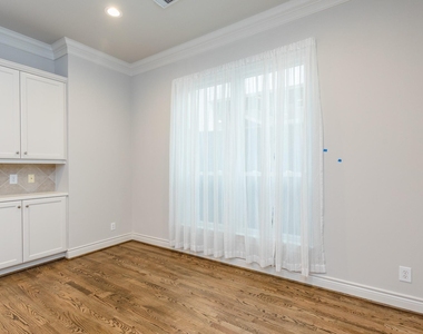 2504 Park Street - Photo Thumbnail 15