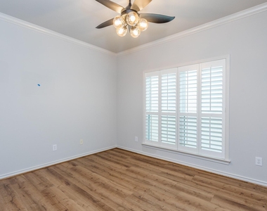 2504 Park Street - Photo Thumbnail 26