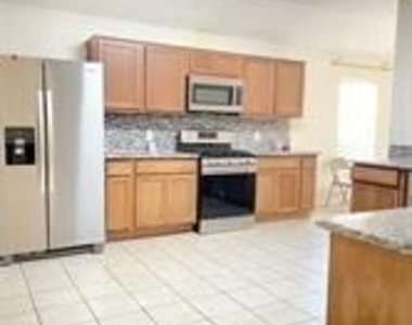 18235 Sorrell Oaks Lane - Photo Thumbnail 6