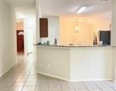 18235 Sorrell Oaks Lane - Photo Thumbnail 9
