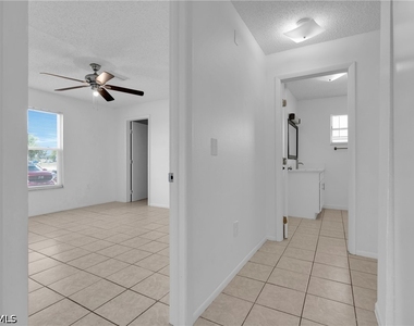 421 Se 24th Avenue - Photo Thumbnail 7