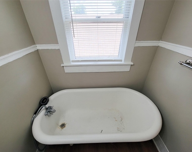 4634 Norhill Boulevard - Photo Thumbnail 20