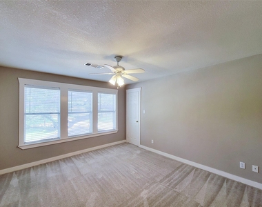 4634 Norhill Boulevard - Photo Thumbnail 17