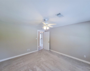 4634 Norhill Boulevard - Photo Thumbnail 18