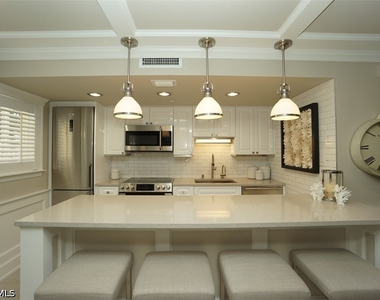 480 5th Street S - Photo Thumbnail 7