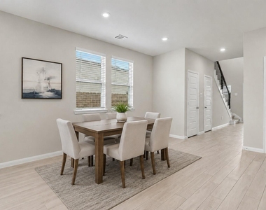 17542 Rosette Grass Drive - Photo Thumbnail 11