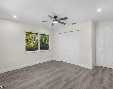 1284 Rainbow Court - Photo Thumbnail 9