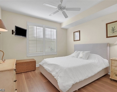 430 Cove Tower Drive - Photo Thumbnail 24