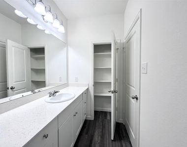 680 Amesbury Road - Photo Thumbnail 9